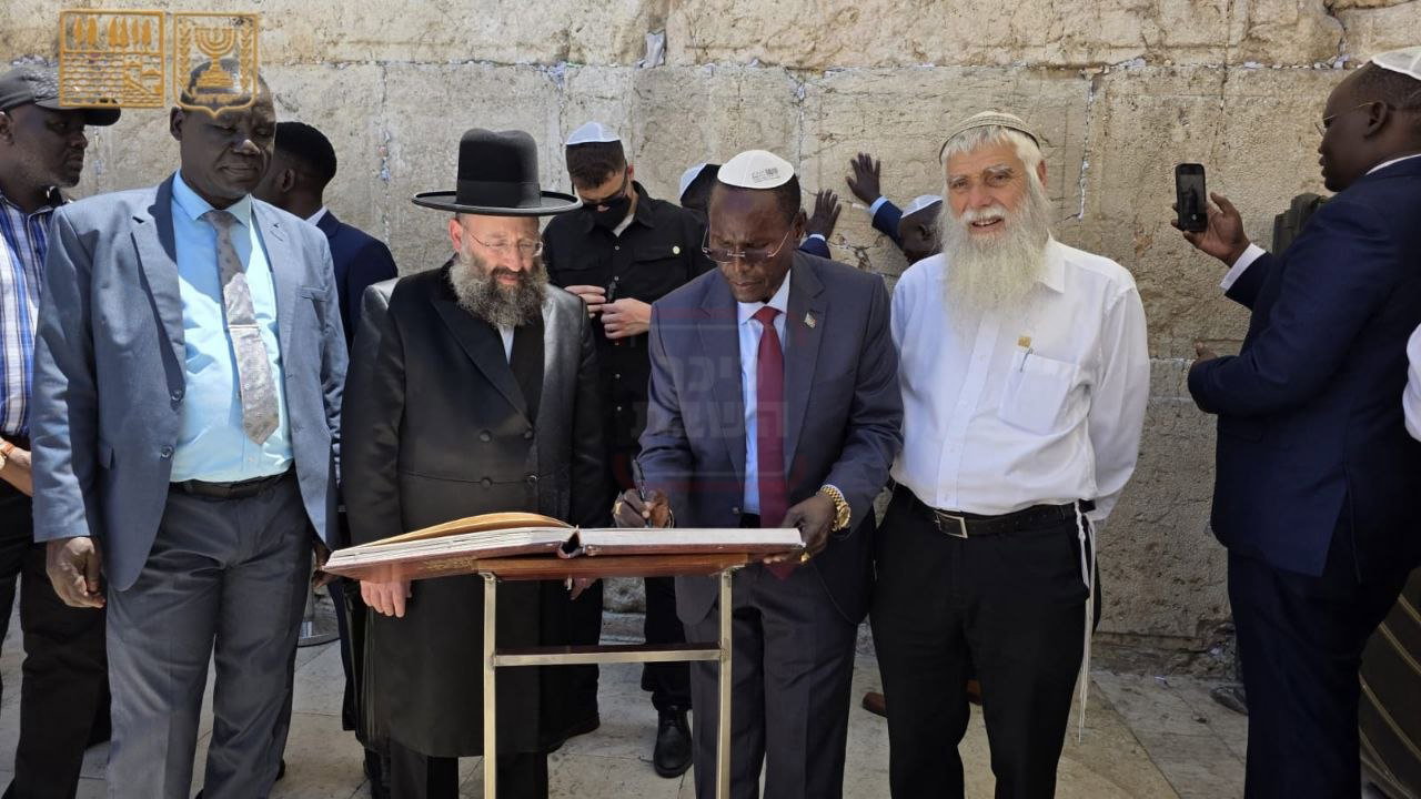 הנכד, הנייעס והסערה שבדרך | 'זופניק בכיכר' עם כל התמונות, הנייעס והחשיפות של השבוע