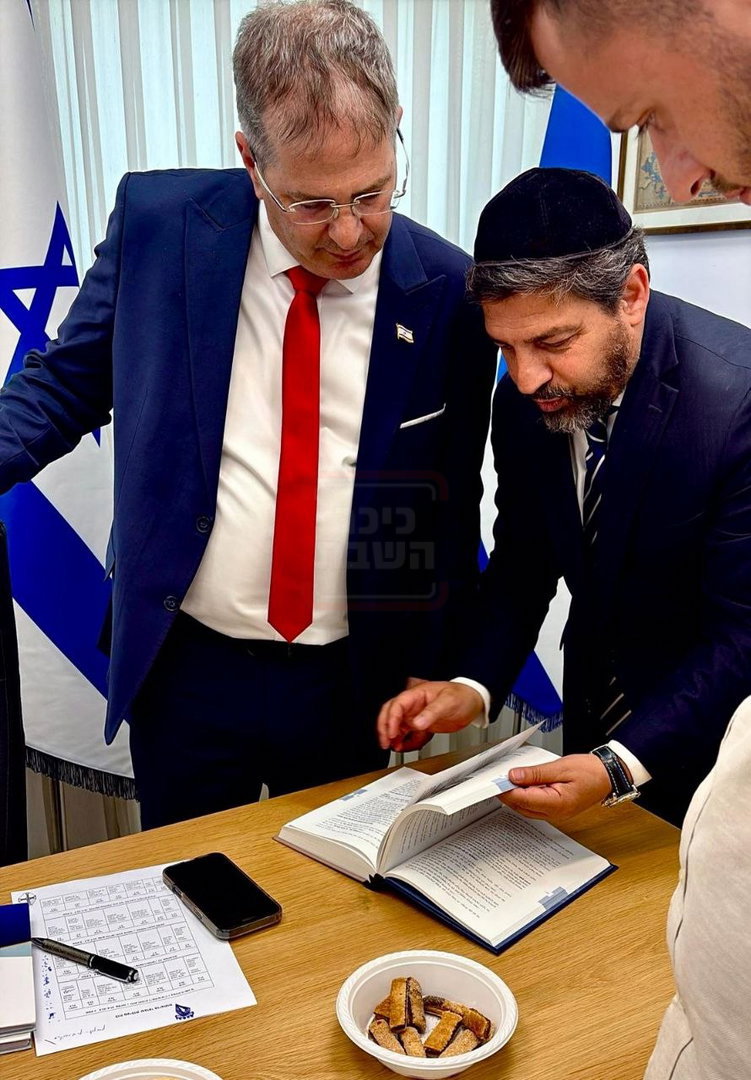 הרב שזעם על הביטאון | 'זופניק בכיכר' עם כל התמונות, הנייעס והחשיפות של השבוע