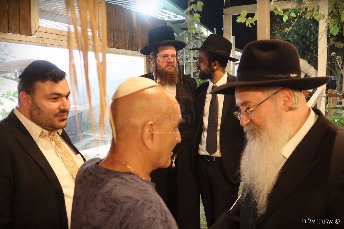 הרב שזעם על הביטאון | 'זופניק בכיכר' עם כל התמונות, הנייעס והחשיפות של השבוע