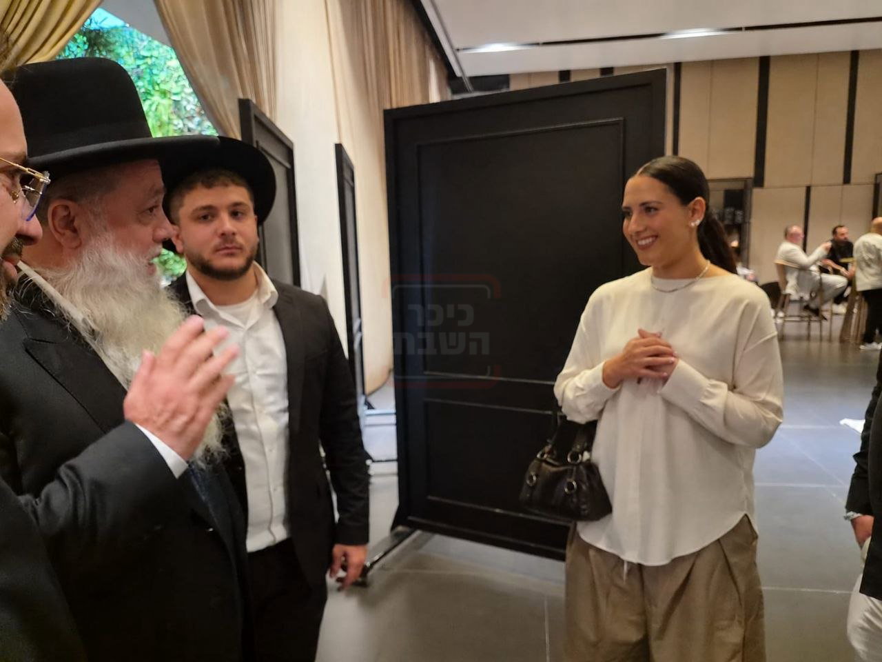 הרב שזעם על הביטאון | 'זופניק בכיכר' עם כל התמונות, הנייעס והחשיפות של השבוע