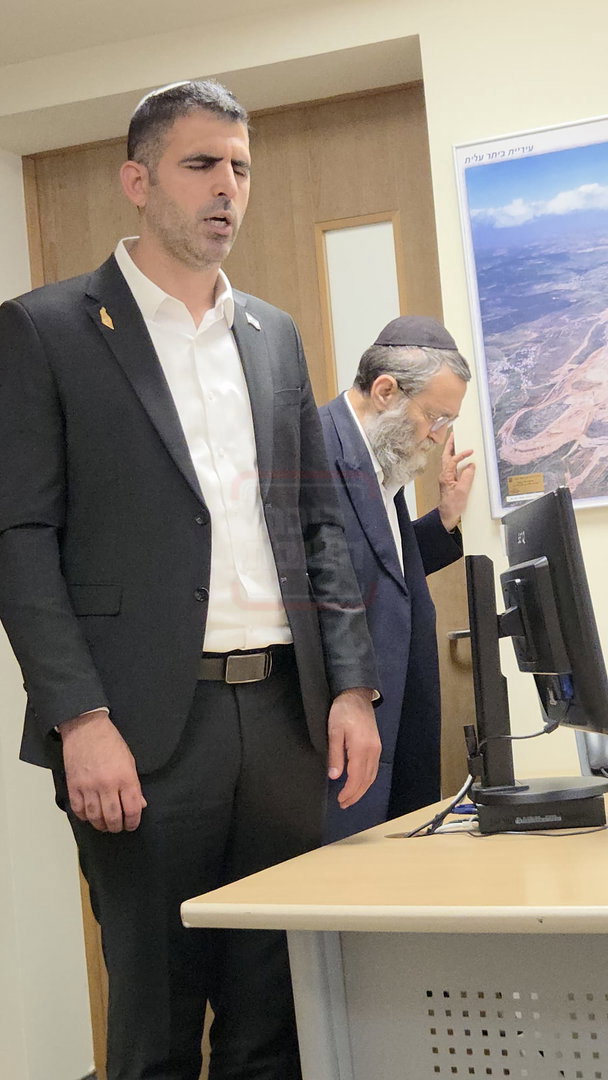 הרב שזעם על הביטאון | 'זופניק בכיכר' עם כל התמונות, הנייעס והחשיפות של השבוע