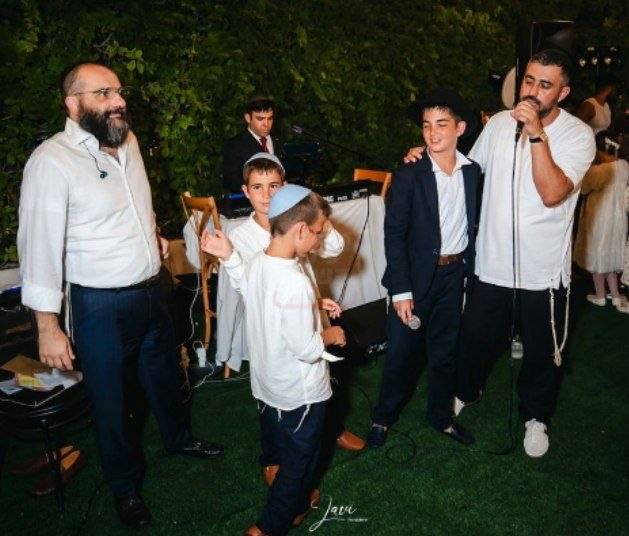 הרב שזעם על הביטאון | 'זופניק בכיכר' עם כל התמונות, הנייעס והחשיפות של השבוע