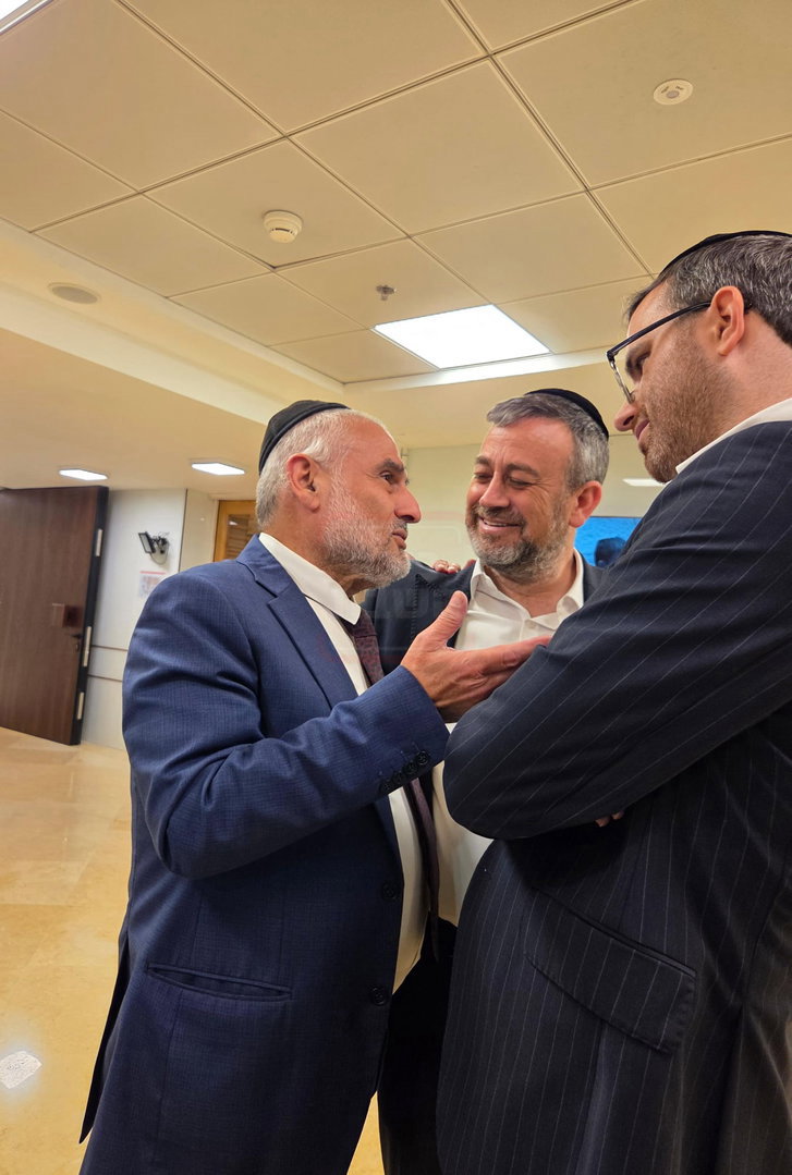 הרב שזעם על הביטאון | 'זופניק בכיכר' עם כל התמונות, הנייעס והחשיפות של השבוע