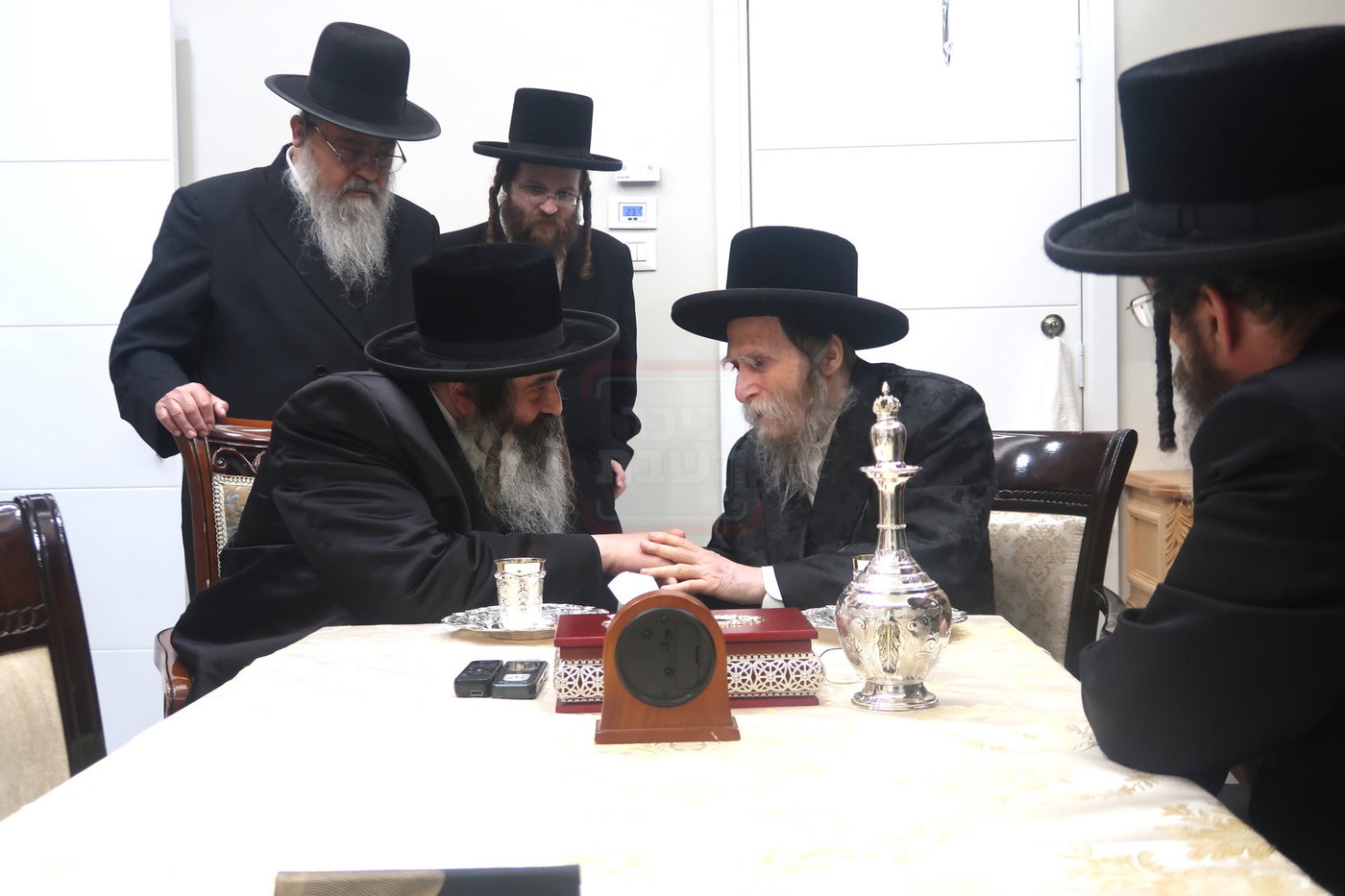 האדמו"ר מזוטשקא בביקור אצל האדמו"ר מערלוי
