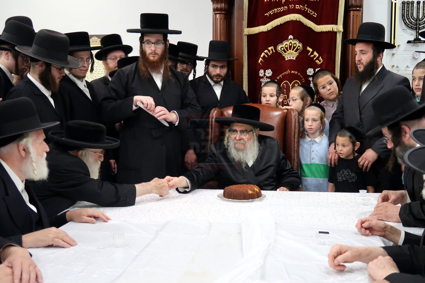 האדמו"ר מסאטמר במנוחה בניו העמפשיר