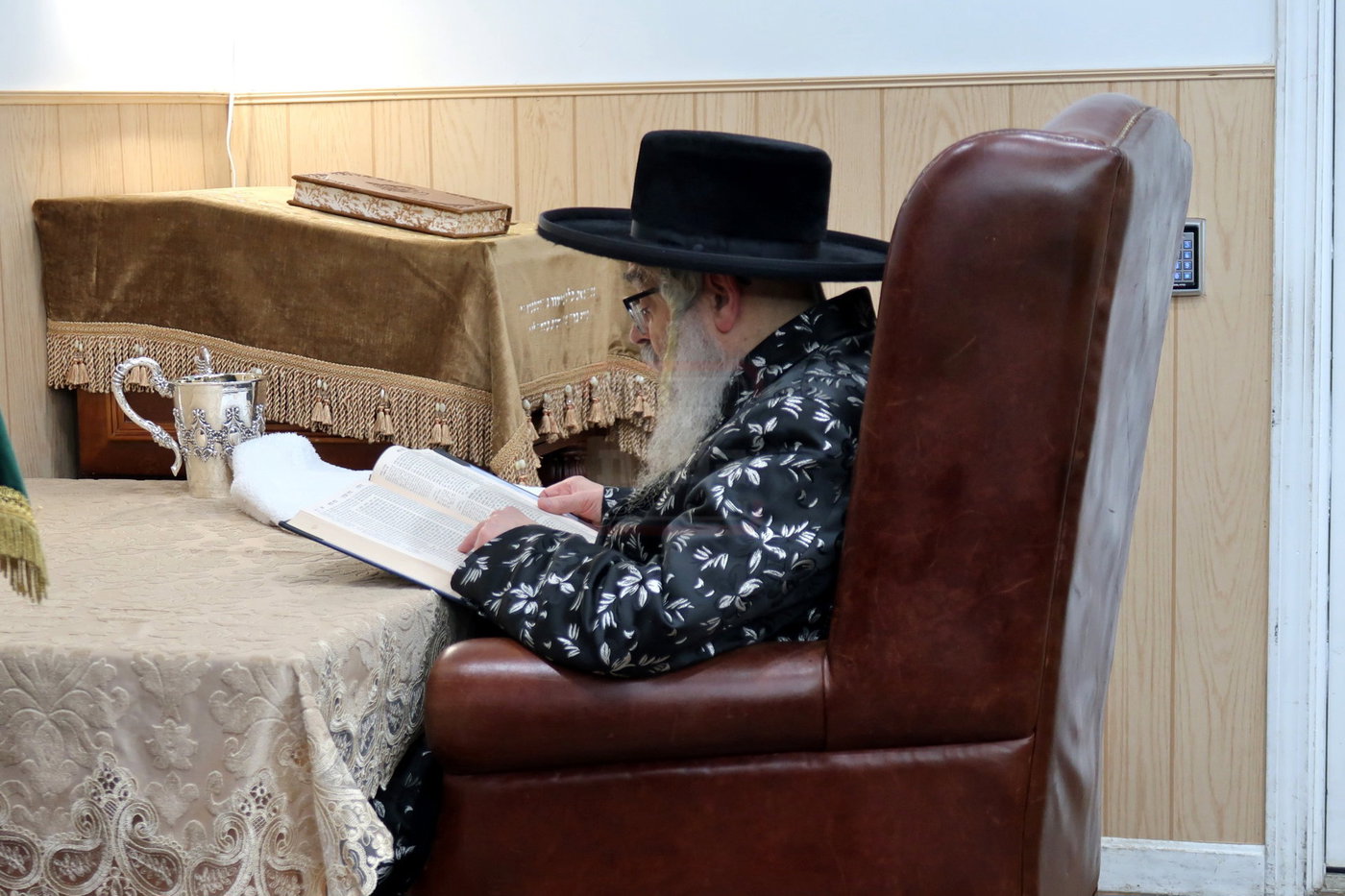 האדמו"ר מסאטמר במנוחה בניו העמפשיר