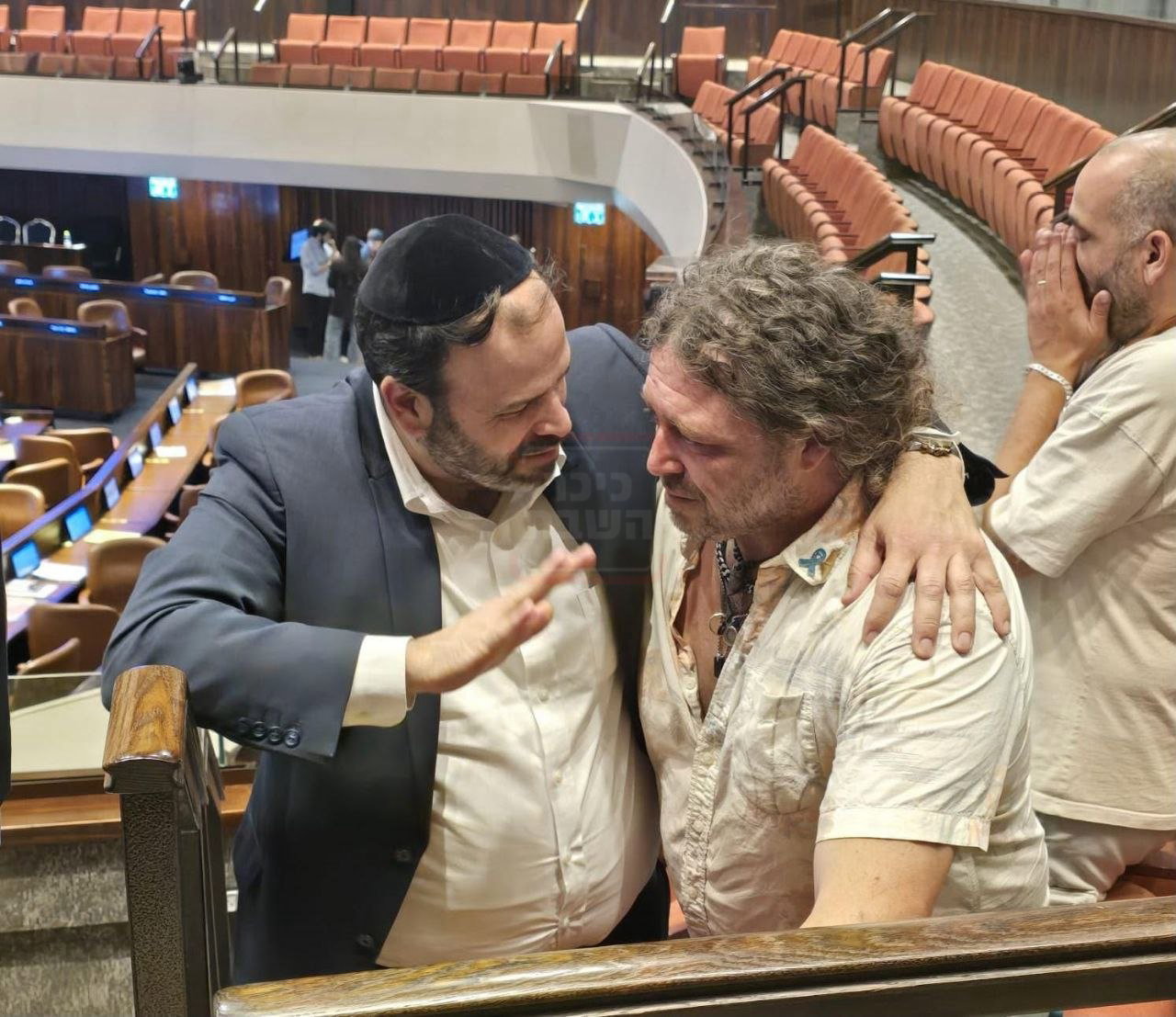 שדים בשמות שחקני הכדורגל | 'זופניק בכיכר' עם כל התמונות, הנייעס והחשיפות של השבוע