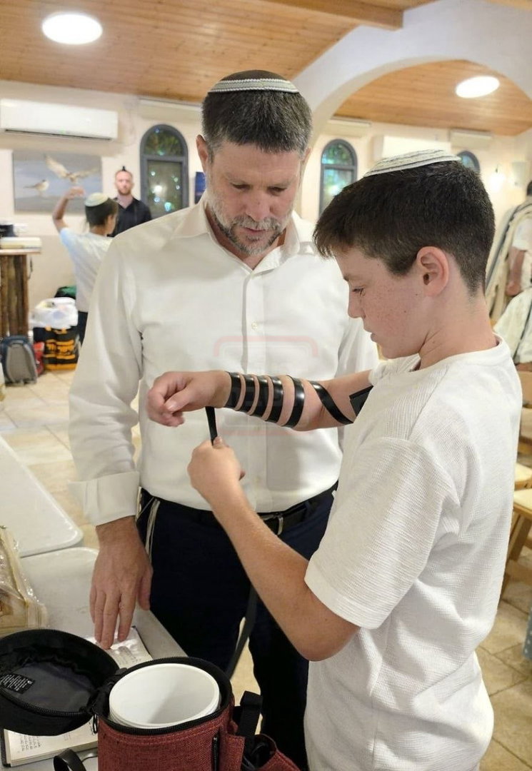 שדים בשמות שחקני הכדורגל | 'זופניק בכיכר' עם כל התמונות, הנייעס והחשיפות של השבוע