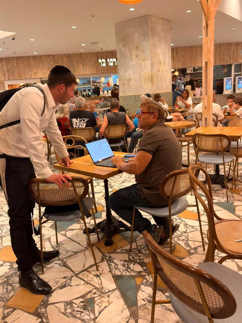 שדים בשמות שחקני הכדורגל | 'זופניק בכיכר' עם כל התמונות, הנייעס והחשיפות של השבוע