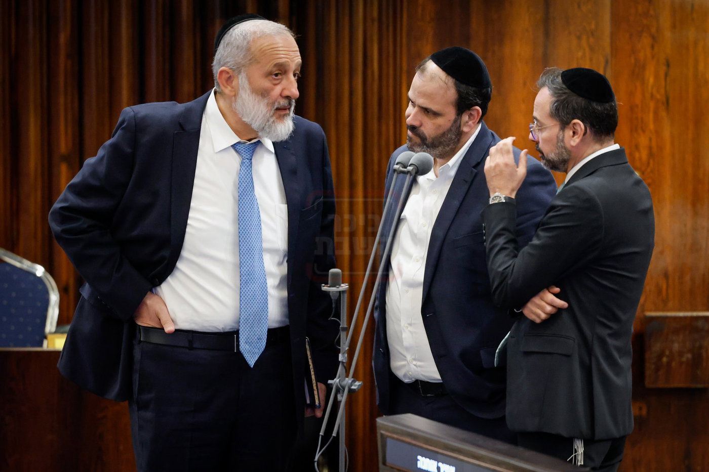 שדים בשמות שחקני הכדורגל | 'זופניק בכיכר' עם כל התמונות, הנייעס והחשיפות של השבוע