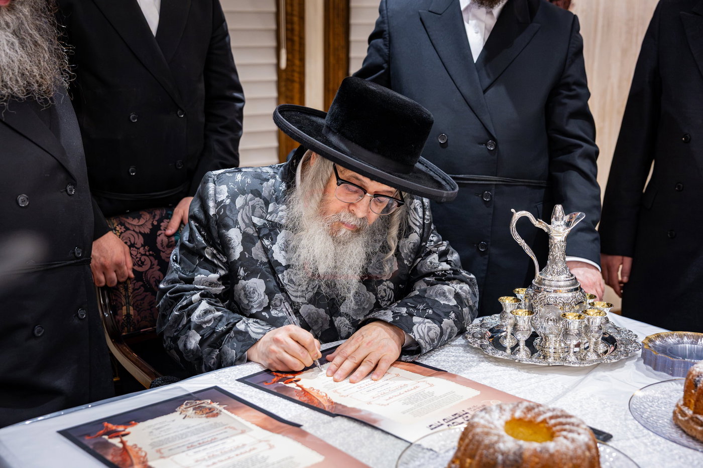 האדמו"ר מסאטמר בלחיים בבית ר' חיים מרדכי אינזליכט