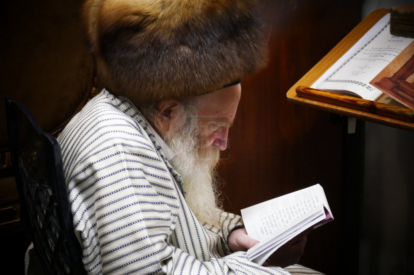 ליל תשעה באב אצל האדמו"ר מתורת חכם 