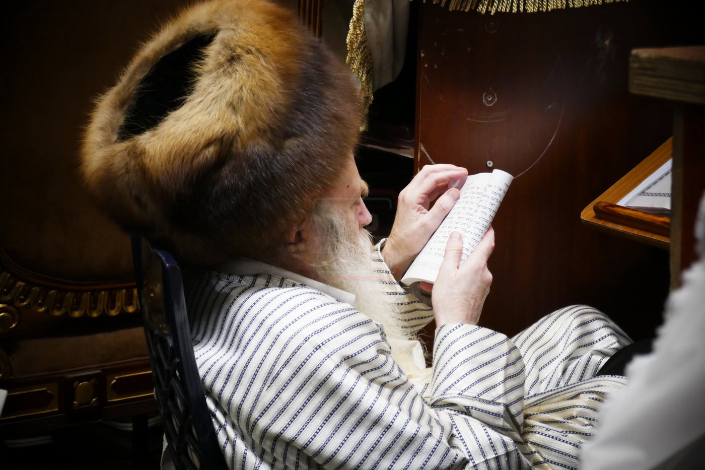 ליל תשעה באב אצל האדמו"ר מתורת חכם 