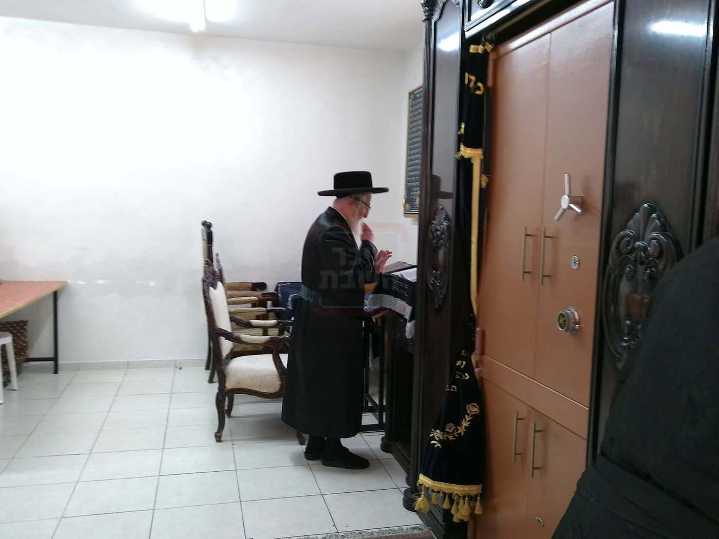 תשעה באב בזלאטשוב