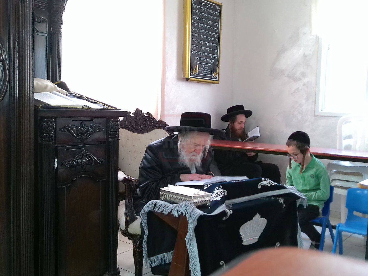 תשעה באב בזלאטשוב