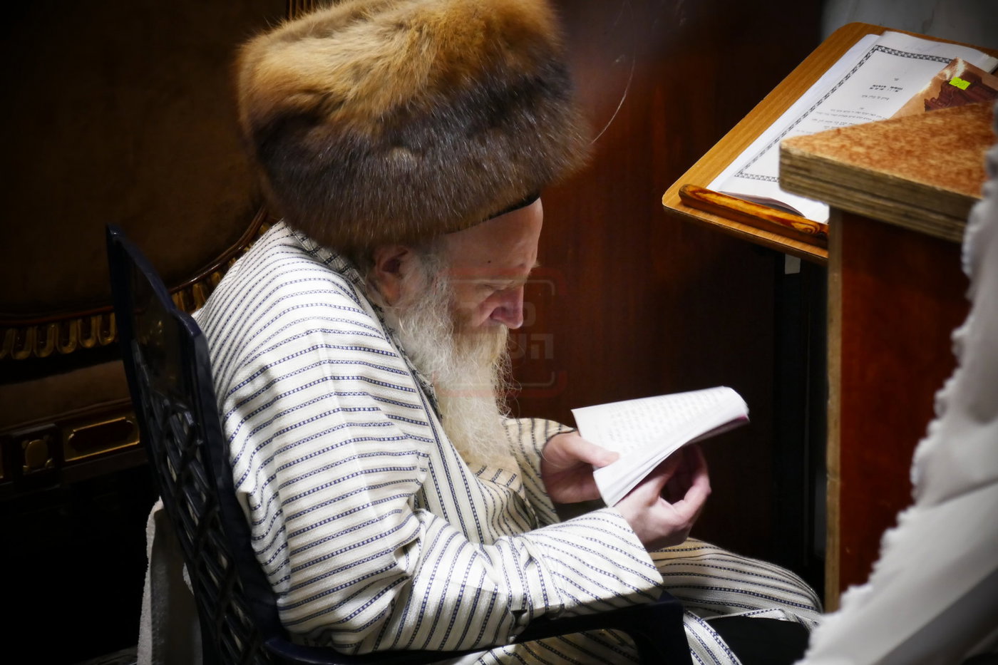 ליל תשעה באב אצל האדמו"ר מתורת חכם 