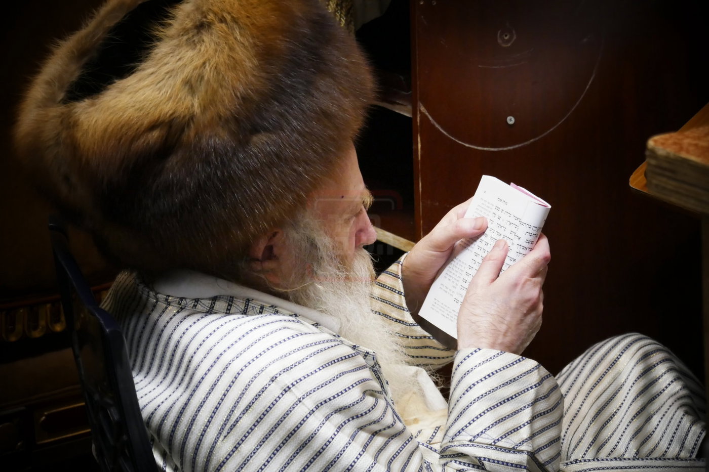ליל תשעה באב אצל האדמו"ר מתורת חכם 