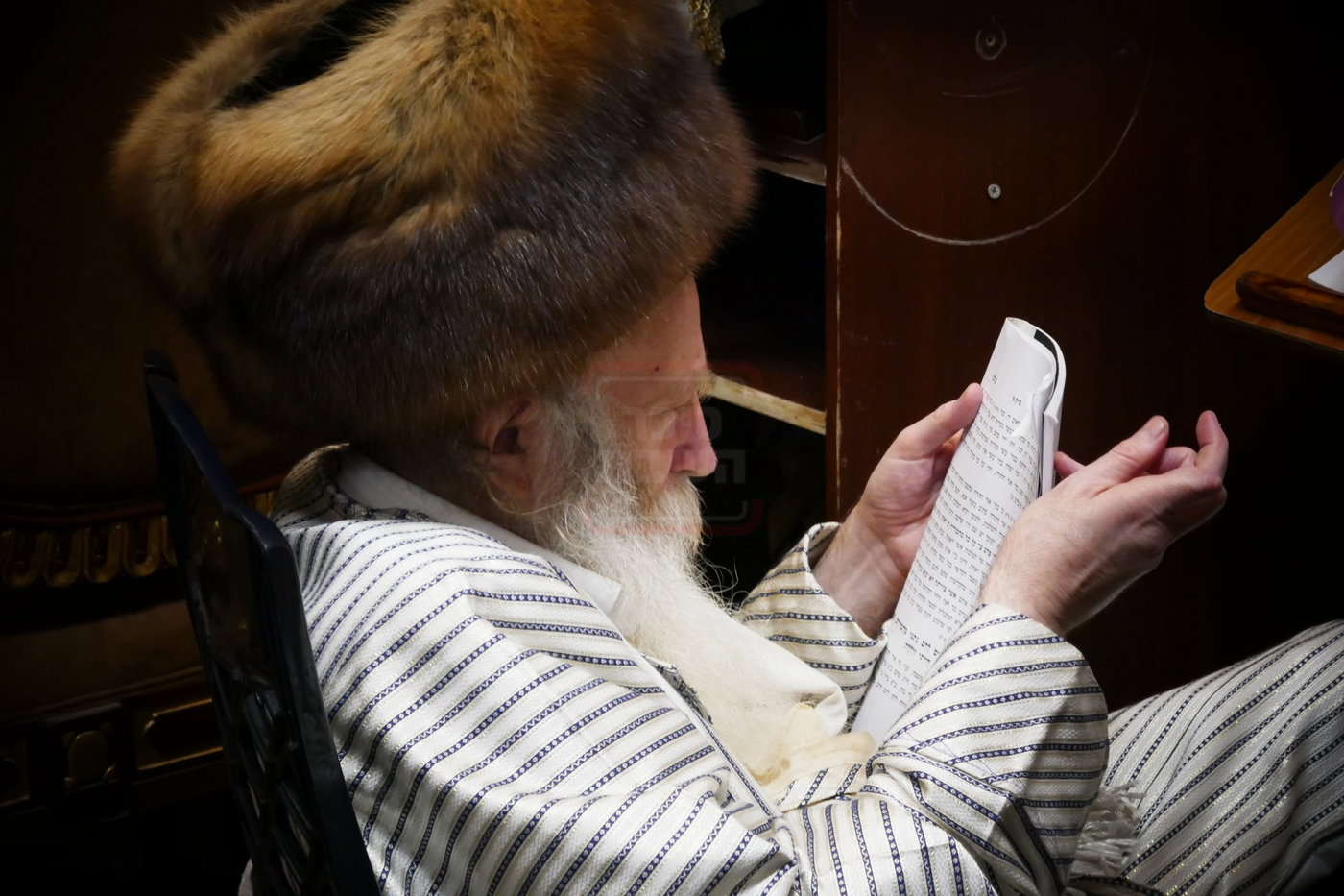 ליל תשעה באב אצל האדמו"ר מתורת חכם 