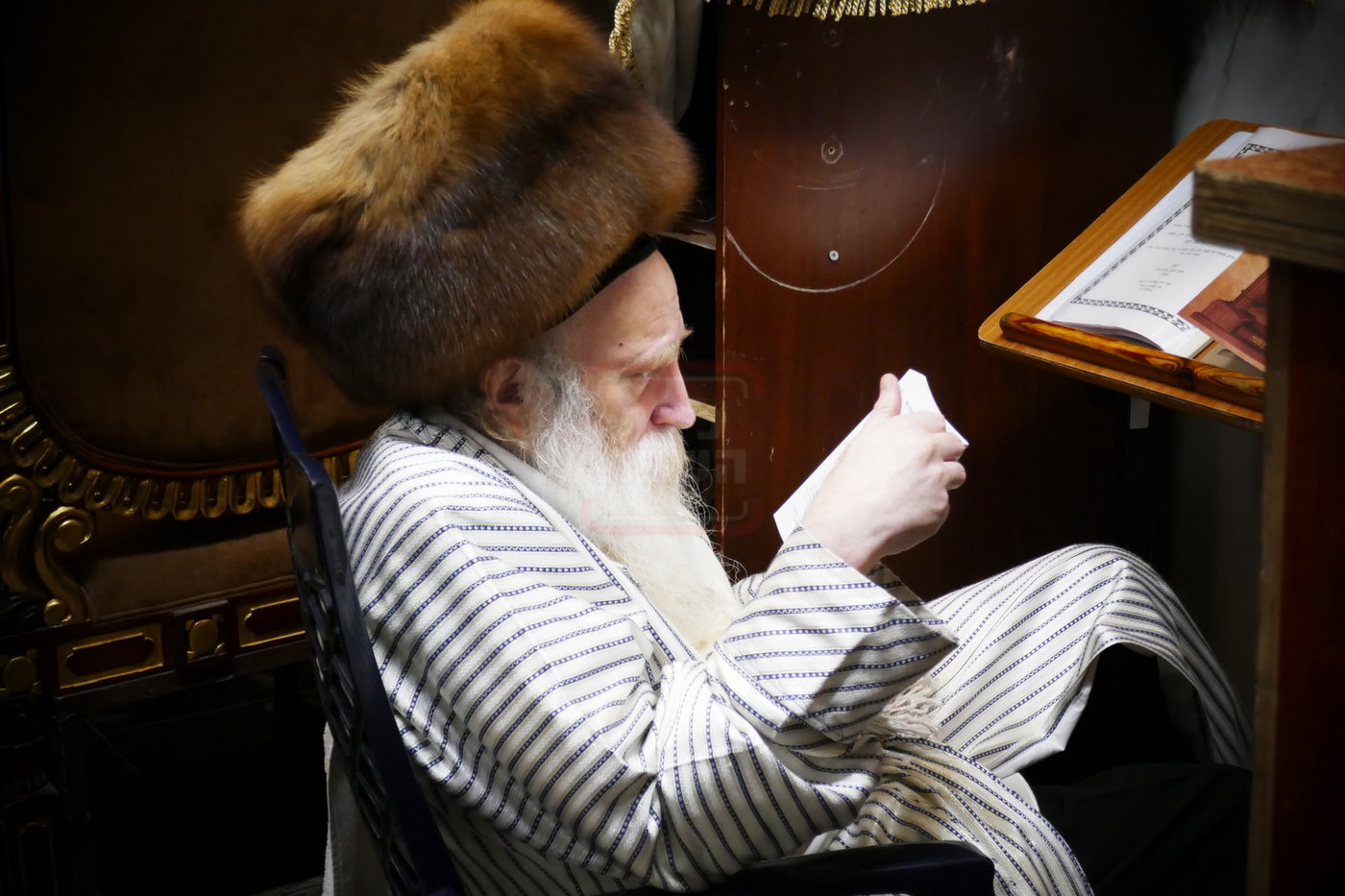 ליל תשעה באב אצל האדמו"ר מתורת חכם 