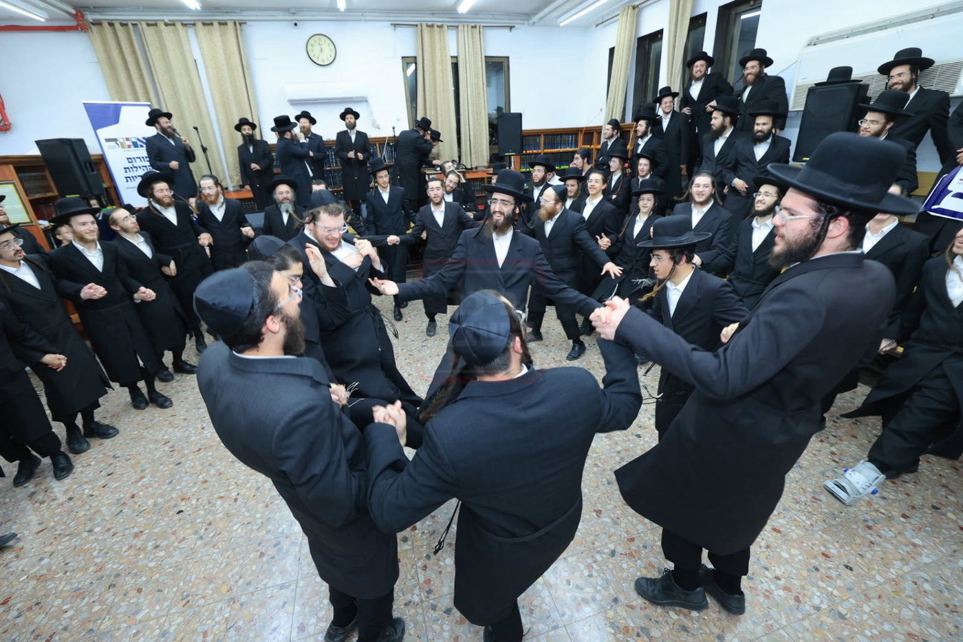 קבלת פנים לבחור מגור