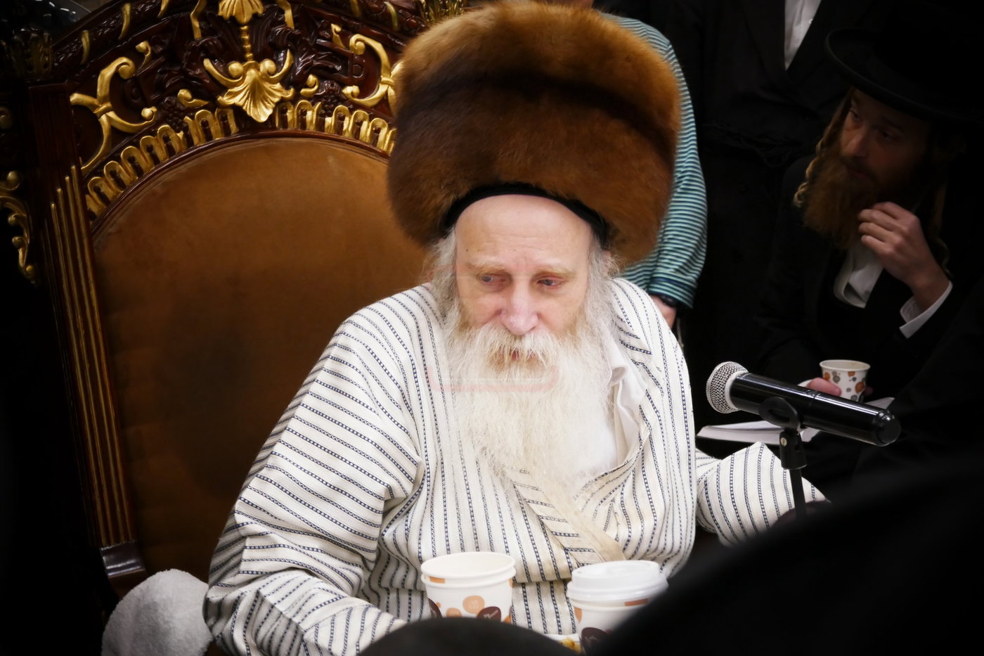 מוצאי תשעה באב אצל האדמו"ר מתורת חכם