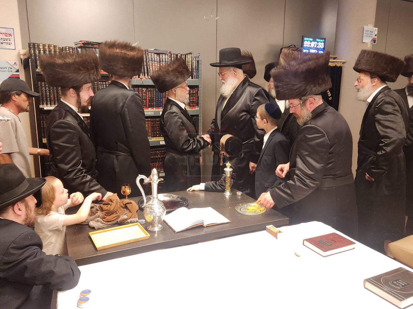 האדמו"ר מסערט ויזניץ במוצאי שבת באוסטריה