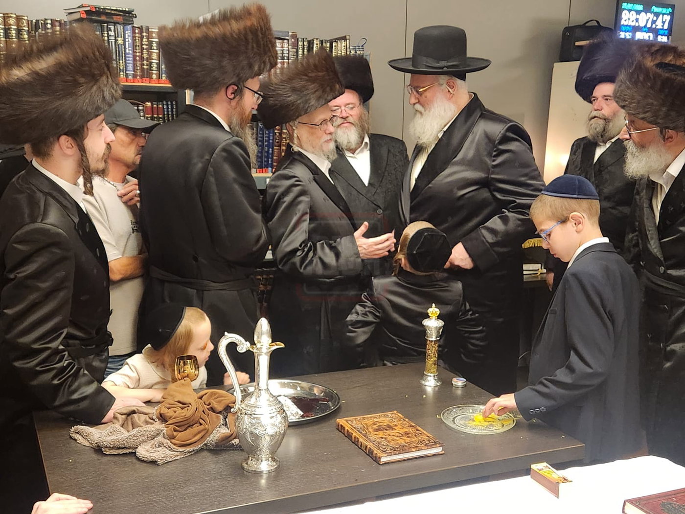 האדמו"ר מסערט ויזניץ במוצאי שבת באוסטריה