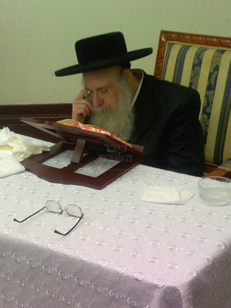 תשעה באב בחצה"ק צאנז קלויזנבורג