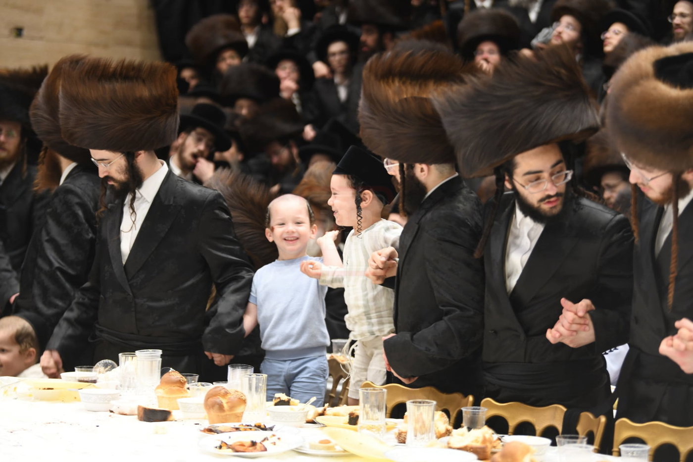 שמחת הברית בחצה"ק בעלזא