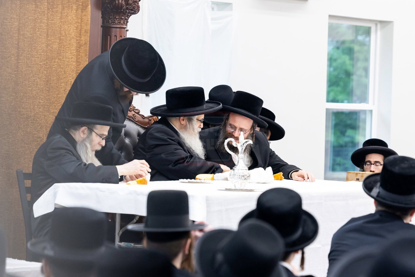 האדמו"ר מסאטמר בביקור במחנה ישבה קטנה בארא פארק