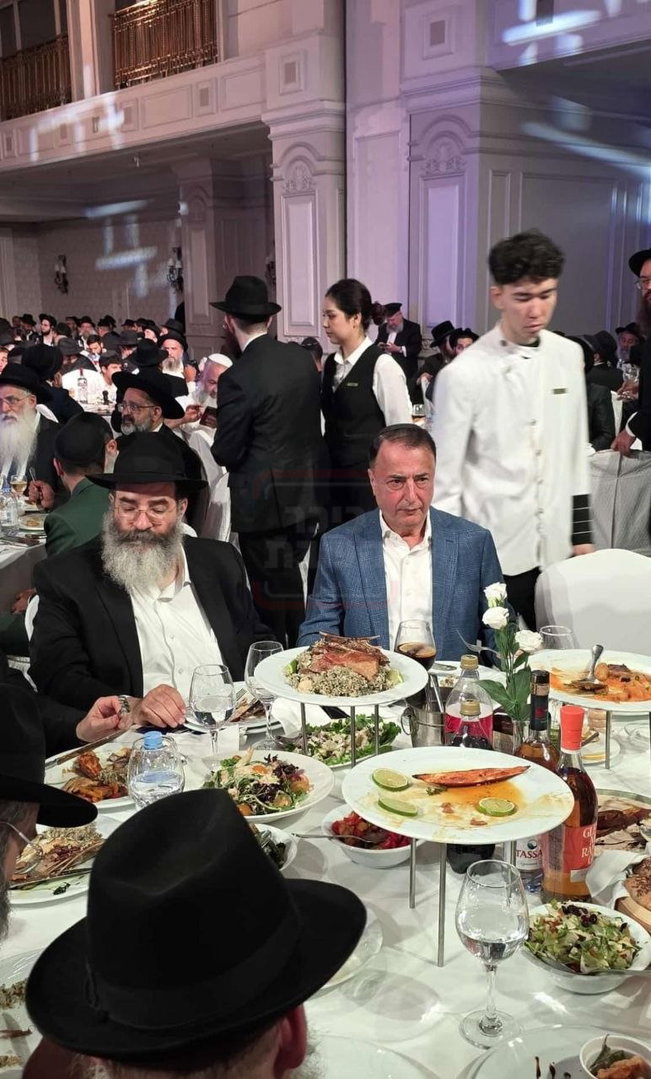 קרב הפייטנים בגלל 'אום כולת'ום' | 'זופניק בכיכר' עם כל התמונות, הנייעס והחשיפות של השבוע