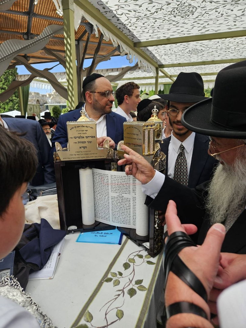 קרב הפייטנים בגלל 'אום כולת'ום' | 'זופניק בכיכר' עם כל התמונות, הנייעס והחשיפות של השבוע