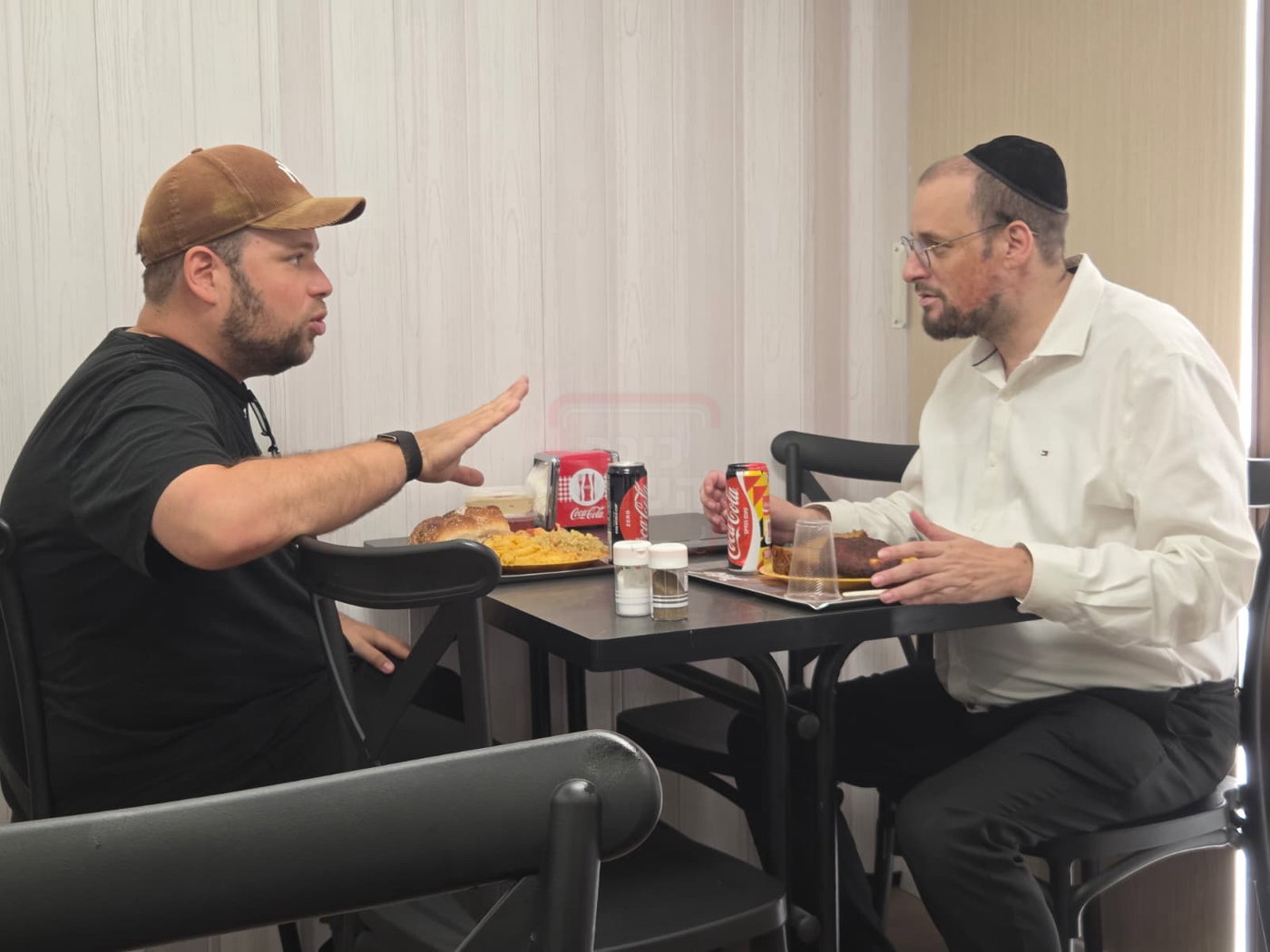 קרב הפייטנים בגלל 'אום כולת'ום' | 'זופניק בכיכר' עם כל התמונות, הנייעס והחשיפות של השבוע