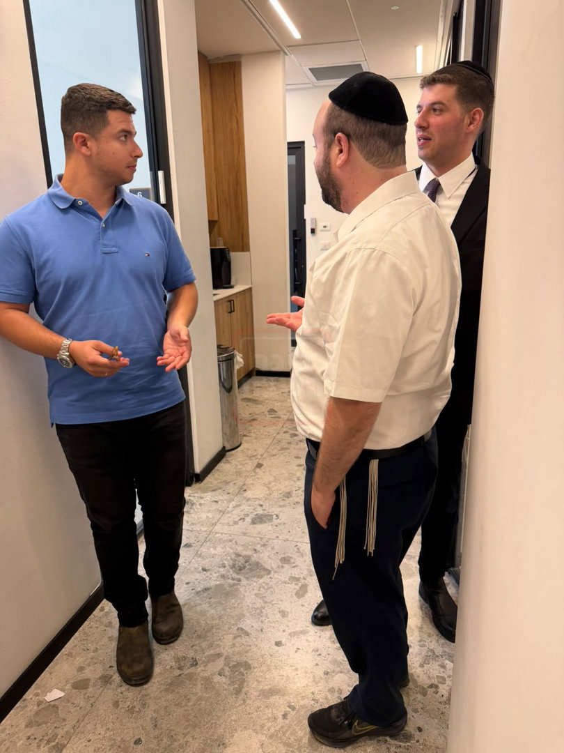 קרב הפייטנים בגלל 'אום כולת'ום' | 'זופניק בכיכר' עם כל התמונות, הנייעס והחשיפות של השבוע