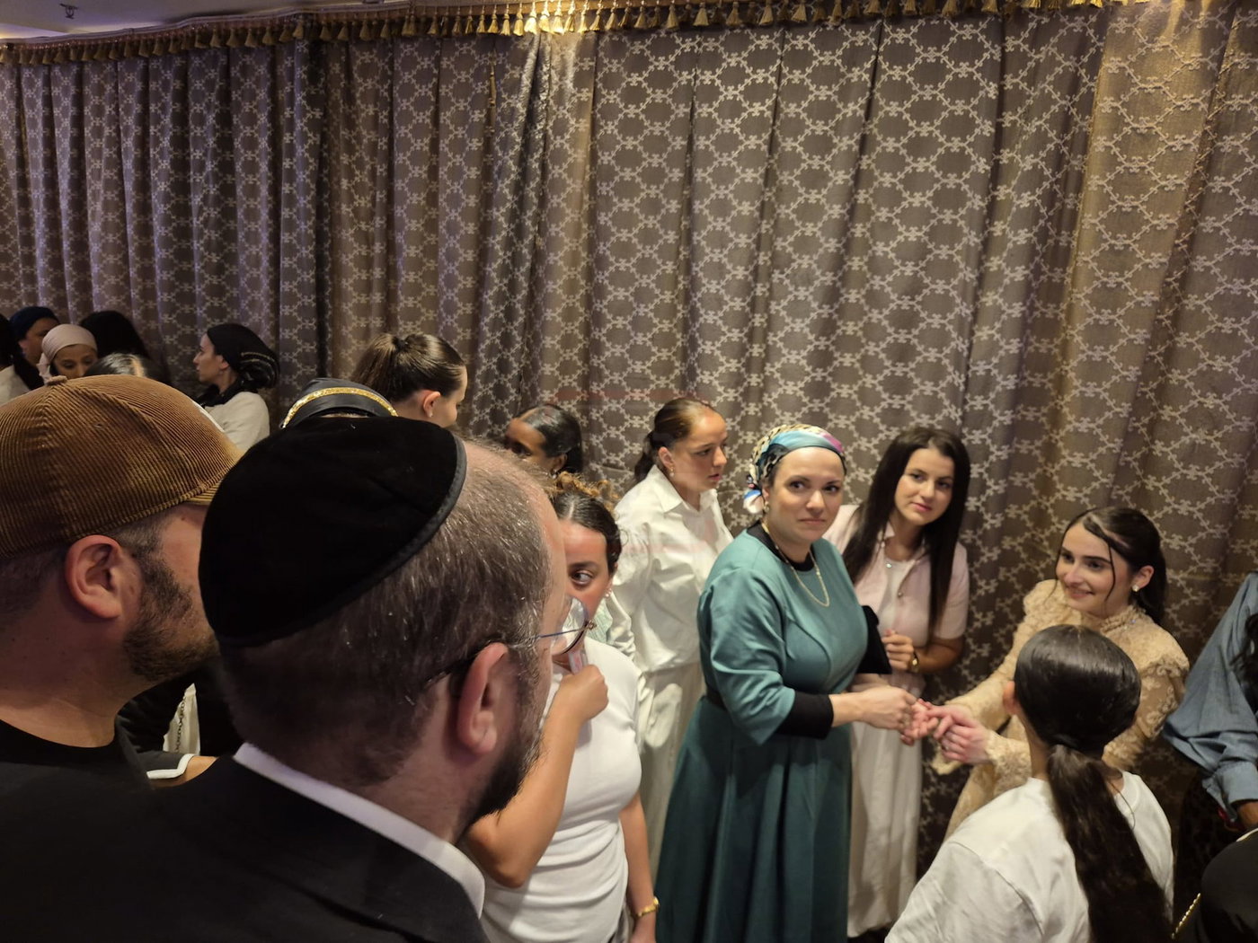 העיתונאי שנקלע לעימות אלים | 'זופניק בכיכר' עם כל התמונות, הנייעס והחשיפות של השבוע