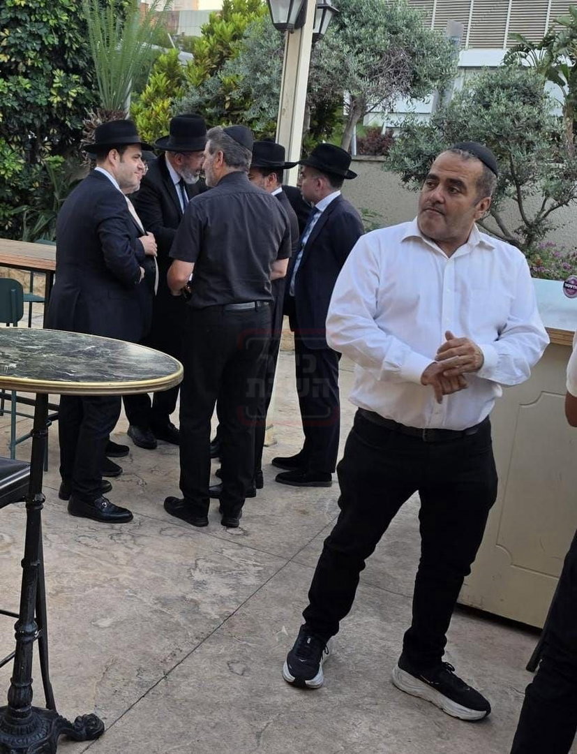 העיתונאי שנקלע לעימות אלים | 'זופניק בכיכר' עם כל התמונות, הנייעס והחשיפות של השבוע
