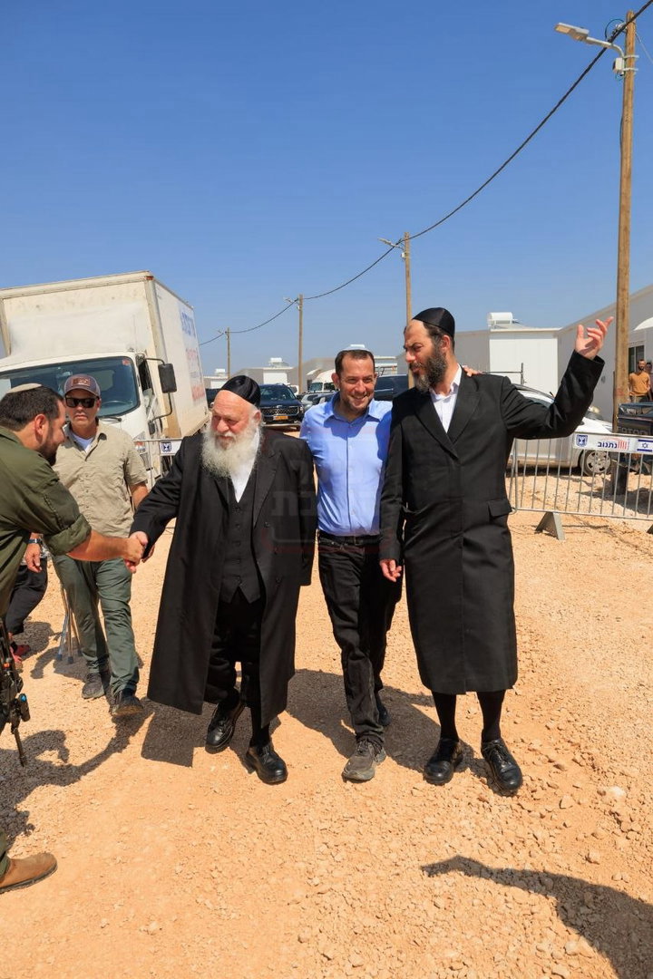 העיתונאי שנקלע לעימות אלים | 'זופניק בכיכר' עם כל התמונות, הנייעס והחשיפות של השבוע