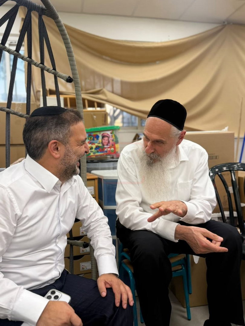 העיתונאי שנקלע לעימות אלים | 'זופניק בכיכר' עם כל התמונות, הנייעס והחשיפות של השבוע