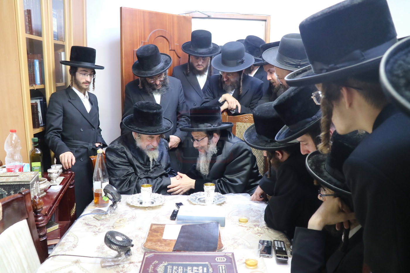 האדמו"ר מסקולען לייקווד בביקור בארה"ק