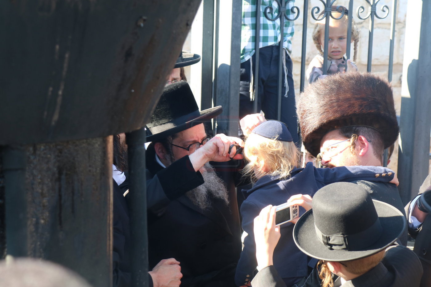 האדמו"ר מסקולען לייקווד בביקור בארה"ק