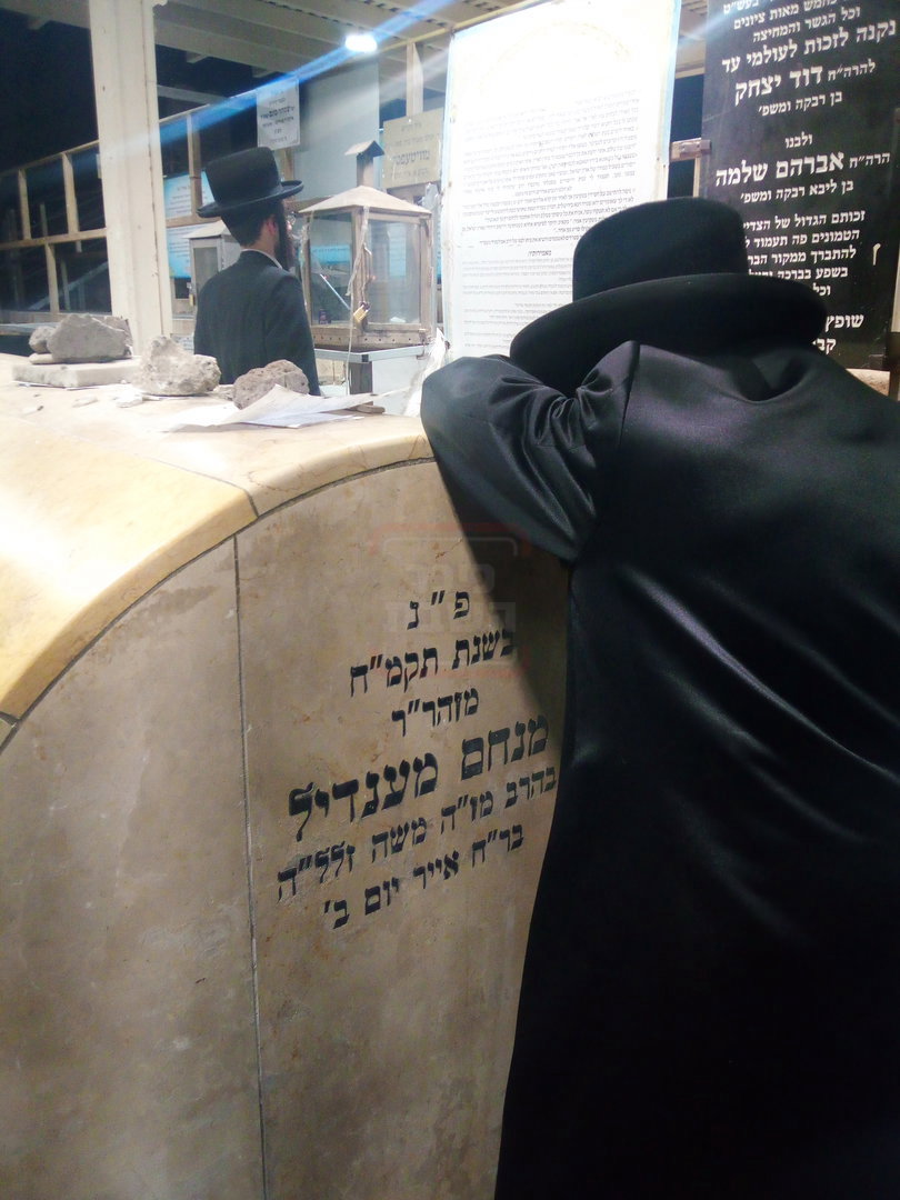 האדמו"ר מסקולען לייקווד בביקור בארה"ק