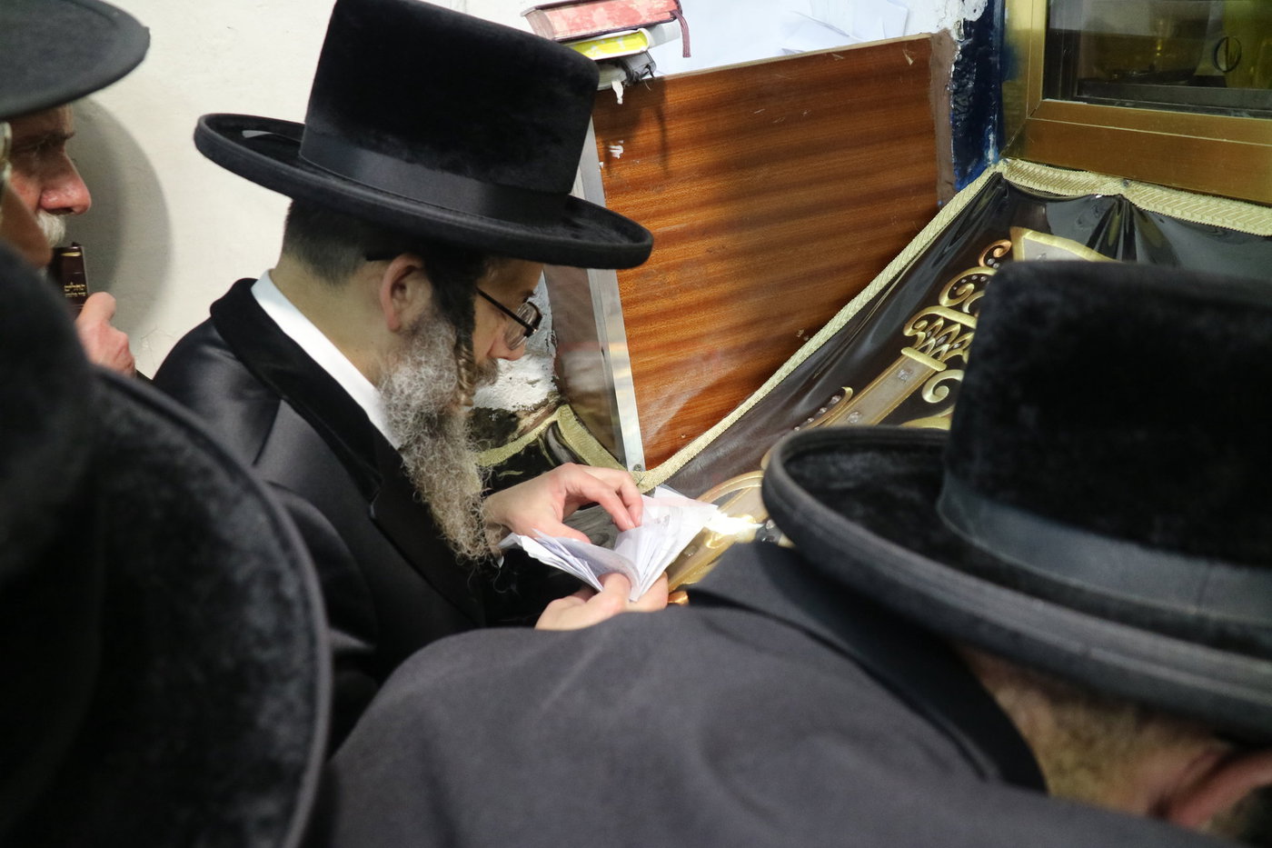 האדמו"ר מסקולען לייקווד בביקור בארה"ק