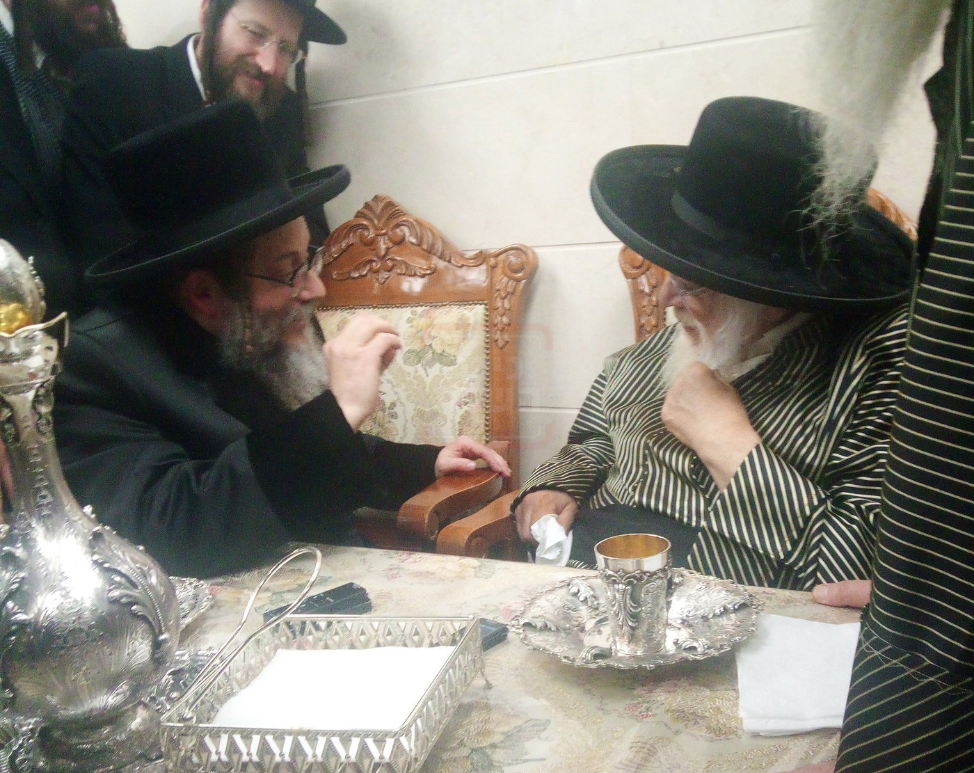 האדמו"ר מסקולען לייקווד בביקור בארה"ק