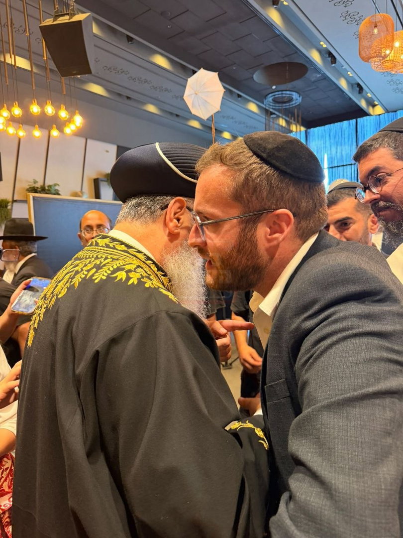 ראש העיר שהפך ל"שטינקר" | 'זופניק בכיכר' עם כל התמונות, הנייעס והחשיפות של השבוע