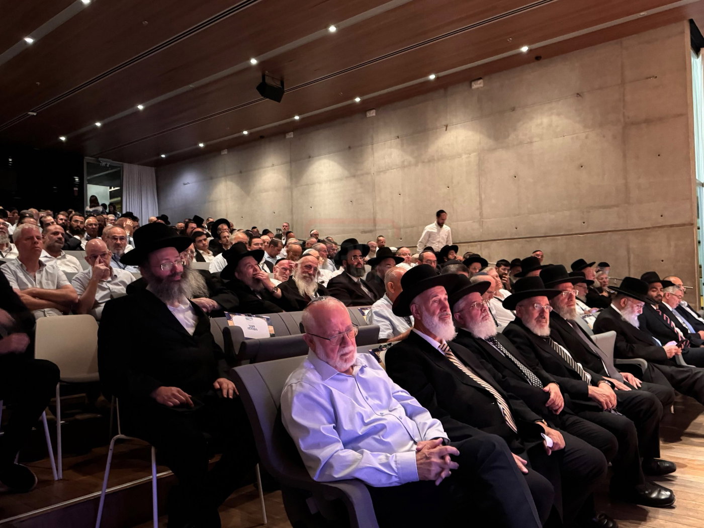 ראש העיר שהפך ל"שטינקר" | 'זופניק בכיכר' עם כל התמונות, הנייעס והחשיפות של השבוע