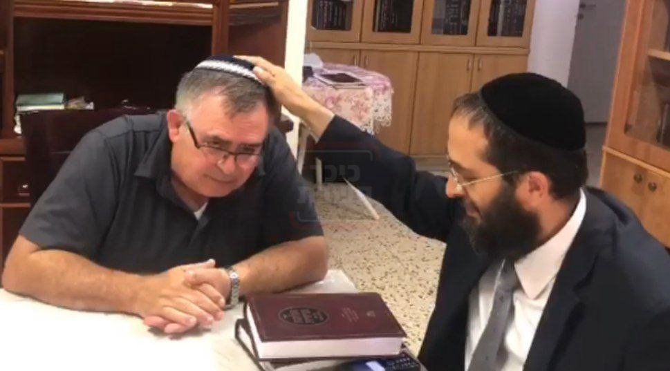 ראש העיר שהפך ל"שטינקר" | 'זופניק בכיכר' עם כל התמונות, הנייעס והחשיפות של השבוע