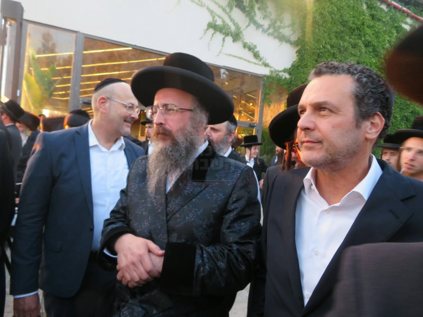 ראש העיר שהפך ל"שטינקר" | 'זופניק בכיכר' עם כל התמונות, הנייעס והחשיפות של השבוע