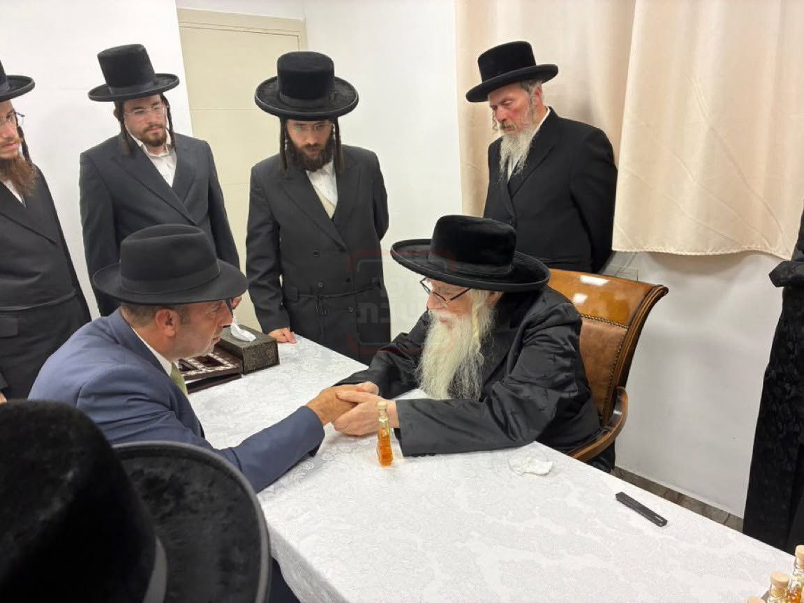 ראש העיר שהפך ל"שטינקר" | 'זופניק בכיכר' עם כל התמונות, הנייעס והחשיפות של השבוע