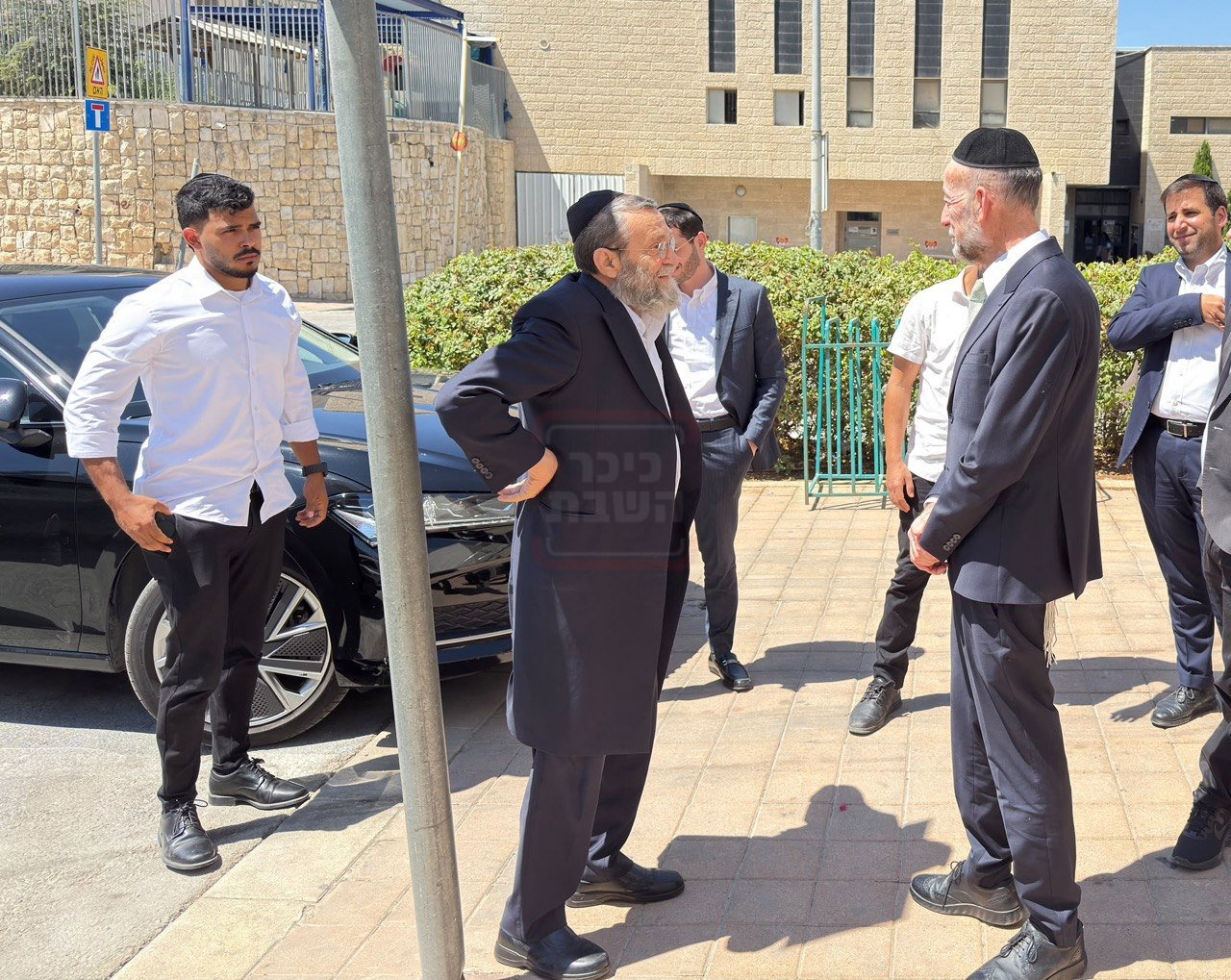 העיתונאי שכמעט התעלף | 'זופניק בכיכר' עם כל התמונות, הנייעס והחשיפות של השבוע