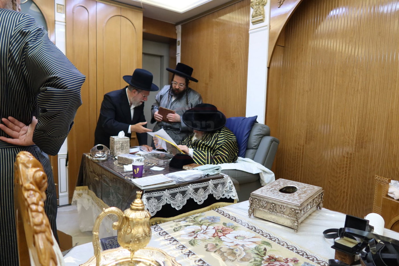 הבאת הספרים בתולדות אברהם יצחק